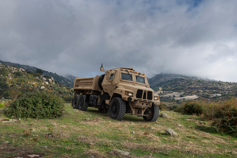 Oshkosh Defense FMTV A2 Dump Truck 6x6 (Photo: Business Wire)